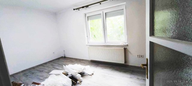 Kiadó téglalakás, albérlet, Debrecenben 350 E Ft / hó, 3 szobás