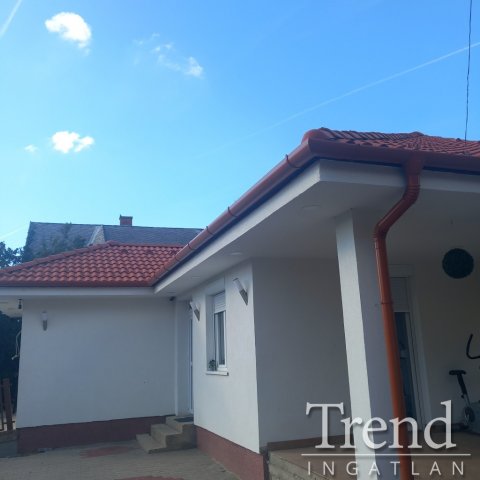 Eladó családi ház, Pusztaszabolcson 69 M Ft, 3 szobás