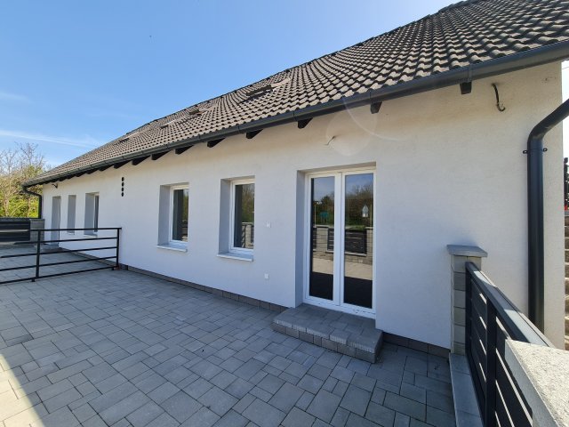 Eladó téglalakás, Ercsiben 43.5 M Ft, 3 szobás