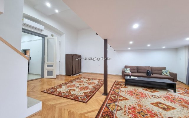 Eladó téglalakás, Budapesten, VI. kerületben 89.9 M Ft, 1 szobás