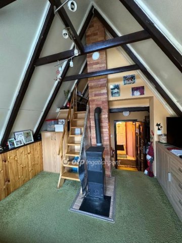 Eladó családi ház, Csemőn 16.9 M Ft, 1+1 szobás