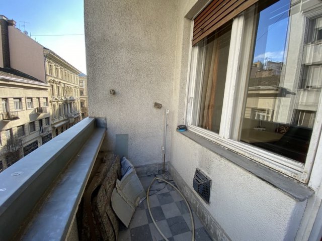 Eladó téglalakás, Budapesten, V. kerületben 57.9 M Ft, 1 szobás