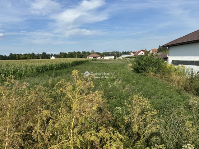 Eladó telek, Mosonszentmiklóson 9.99 M Ft / költözzbe.hu