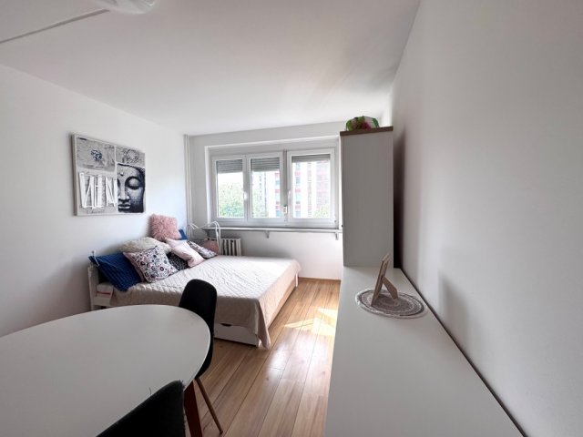 Eladó panellakás, Pécsett 34.99 M Ft, 2 szobás