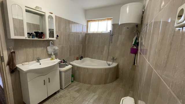 Eladó családi ház, Szomódon 50 M Ft, 3 szobás
