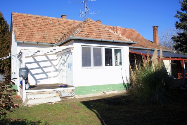 Eladó családi ház, Dávodon 15.8 M Ft, 3 szobás