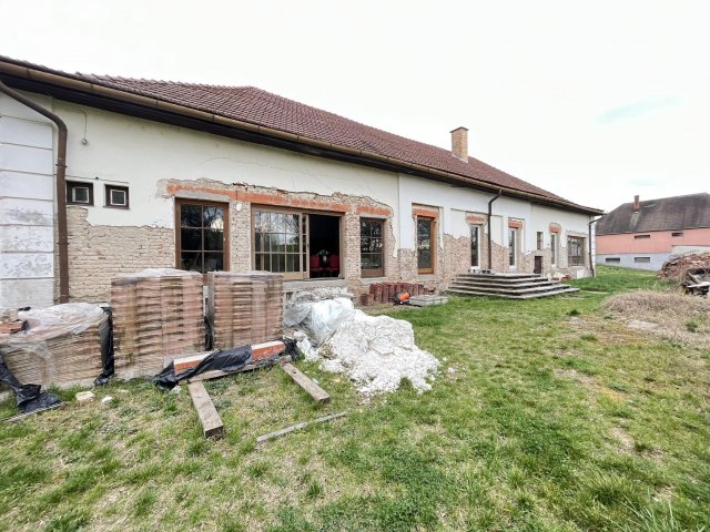 Eladó családi ház, Magyarszéken 65 M Ft, 5 szobás