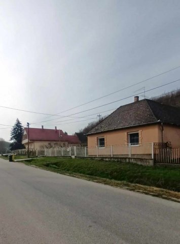 Eladó családi ház, Ozorán, Árpád utcában 18.95 M Ft, 3 szobás