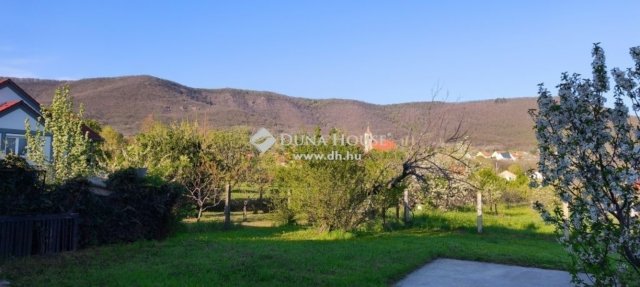 Eladó családi ház, Kővágószőlősön 59.5 M Ft, 5 szobás