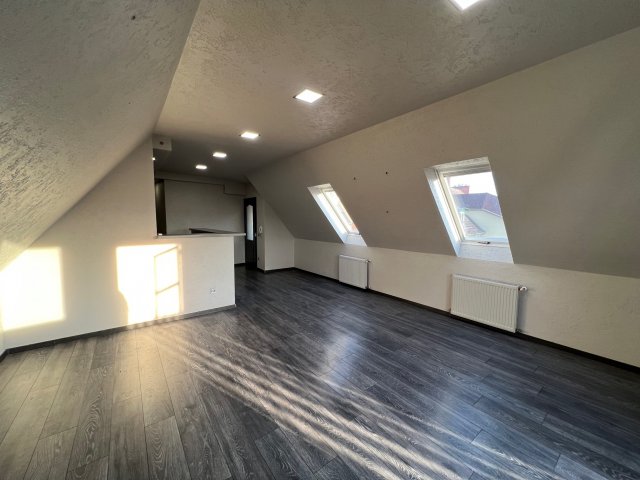 Eladó téglalakás, Egerben 48.9 M Ft, 2+1 szobás
