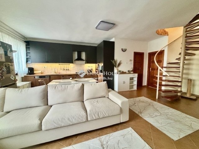 Eladó téglalakás, Budapesten, XVIII. kerületben 87.99 M Ft