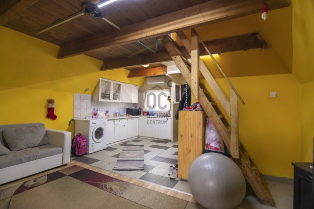 Eladó családi ház, Szigetszentmiklóson 29.9 M Ft, 5 szobás