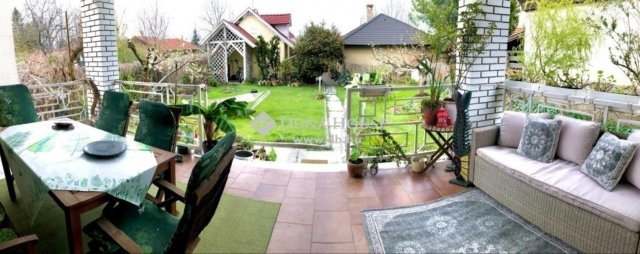 Eladó családi ház, Kecskeméten 93 M Ft, 5 szobás