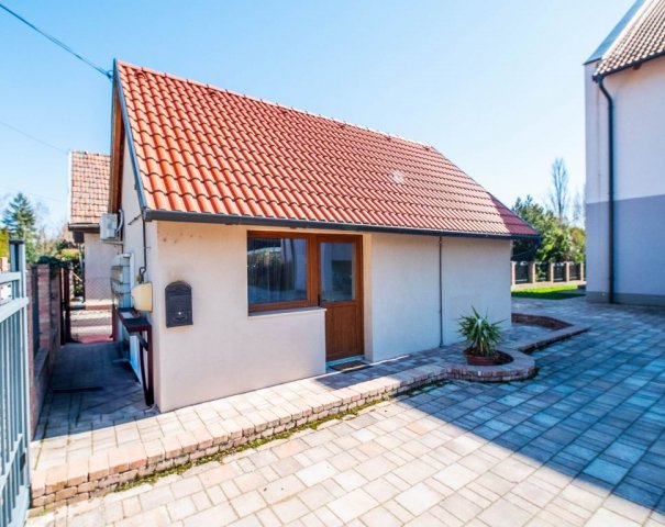 Kiadó családi ház, albérlet, Balatonkenesén 200 E Ft / hó