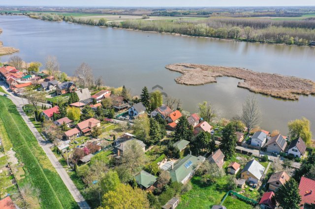 Eladó családi ház, Szigetszentmártonban 118 M Ft, 5 szobás