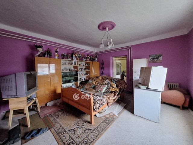 Eladó családi ház, Biharnagybajomban 8.5 M Ft, 3+1 szobás