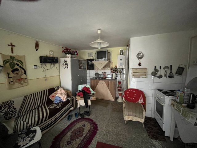 Eladó családi ház, Kácson 27 M Ft, 3 szobás