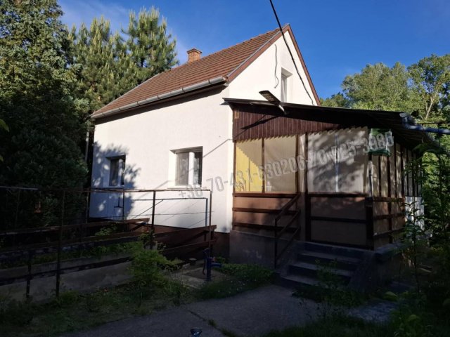 Eladó családi ház, Monorierdőn 37.8 M Ft, 2 szobás