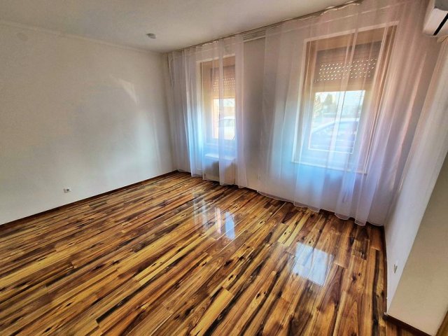 Eladó családi ház, Budapesten, XX. kerületben 54.99 M Ft