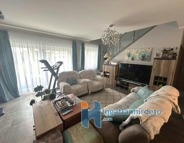 Eladó családi ház, Szombathelyen 125 M Ft, 5 szobás