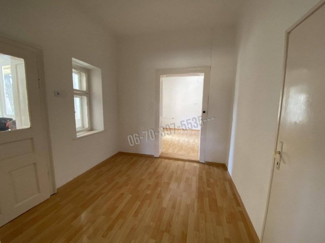 Eladó családi ház, Lőrinciben 23.9 M Ft, 3 szobás