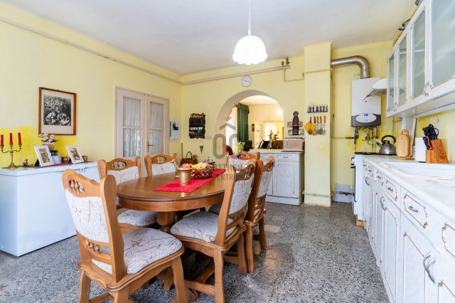 Eladó családi ház, Bakonykútiban 37.5 M Ft, 3 szobás