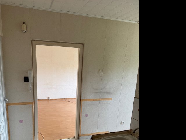 Eladó panellakás, Szegeden, Lugas utcában 38 M Ft, 1+1 szobás