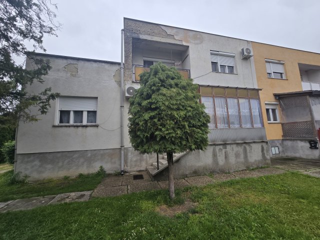 Eladó téglalakás, Polgárdin 45 M Ft, 4 szobás
