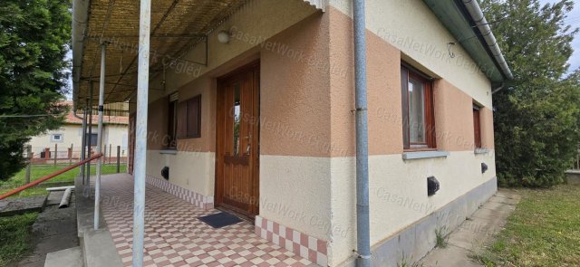 Eladó családi ház, Kőröstetétlenen 20.9 M Ft, 2 szobás
