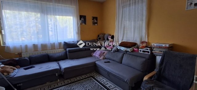 Eladó családi ház, Alsónémediben 79.9 M Ft, 4 szobás