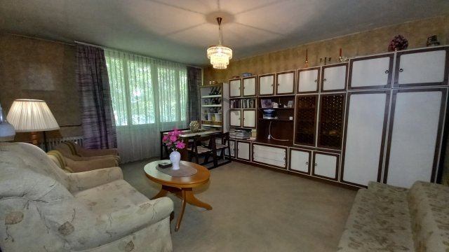 Eladó téglalakás, Szekszárdon 30 M Ft, 2 szobás
