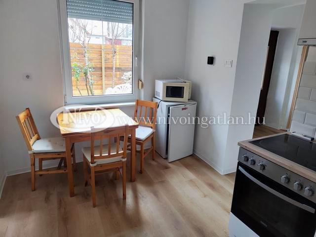Kiadó téglalakás, albérlet, Veszprémben 290 E Ft / hó