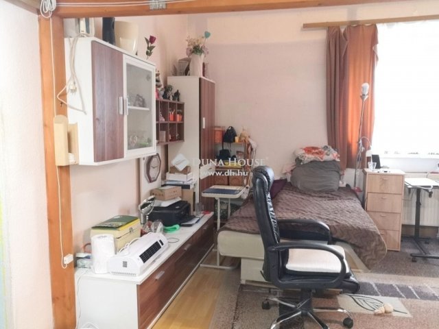 Eladó téglalakás, Budapesten, XXI. kerületben 39.9 M Ft