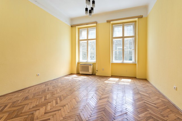 Eladó téglalakás, Budapesten, IX. kerületben, Mátyás utcában