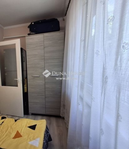 Eladó panellakás, Debrecenben 48.5 M Ft, 2 szobás