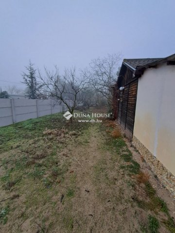 Eladó nyaraló, Csemőn 7.9 M Ft, 1 szobás / költözzbe.hu