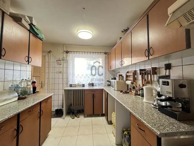 Eladó családi ház, Bakonszegen 26.9 M Ft, 3 szobás