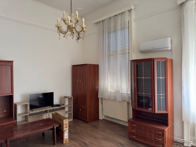 Eladó téglalakás, Budapesten, XXII. kerületben 32 M Ft, 1 szobás