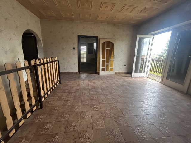 Eladó családi ház, Nagybajomban 31 M Ft, 6 szobás