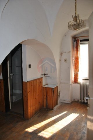 Eladó családi ház, Sopronban 295 M Ft, 9 szobás