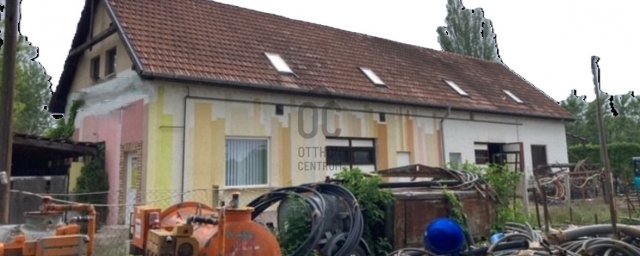 Eladó ipari ingatlan, Siófokon 165 M Ft / költözzbe.hu