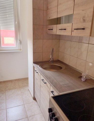 Kiadó panellakás, albérlet, Miskolcon 115 E Ft / hó, 1+1 szobás