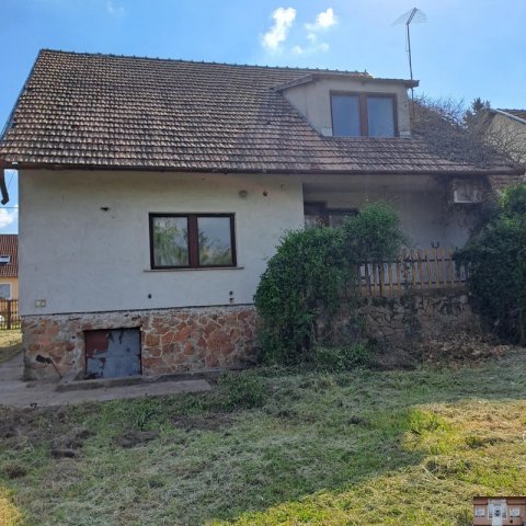 Eladó családi ház, Gombán 46.99 M Ft, 6 szobás
