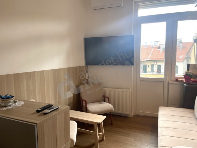 Kiadó téglalakás, albérlet, Budapesten, II. kerületben