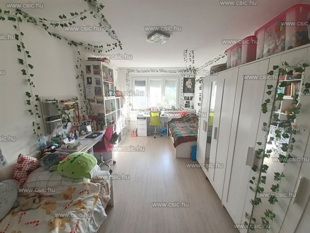 Eladó panellakás, Budapesten, III. kerületben 72.5 M Ft, 3 szobás