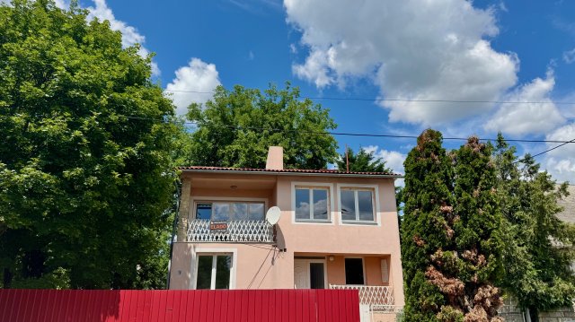 Eladó családi ház, Székesfehérvárott, Séd utcában 64.9 M Ft