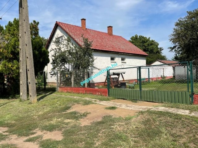 Eladó családi ház, Tiszaszentimrén 26.4 M Ft, 3 szobás