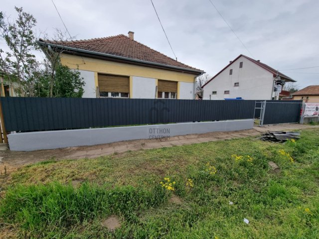 Eladó családi ház, Farmoson 26.9 M Ft, 3 szobás