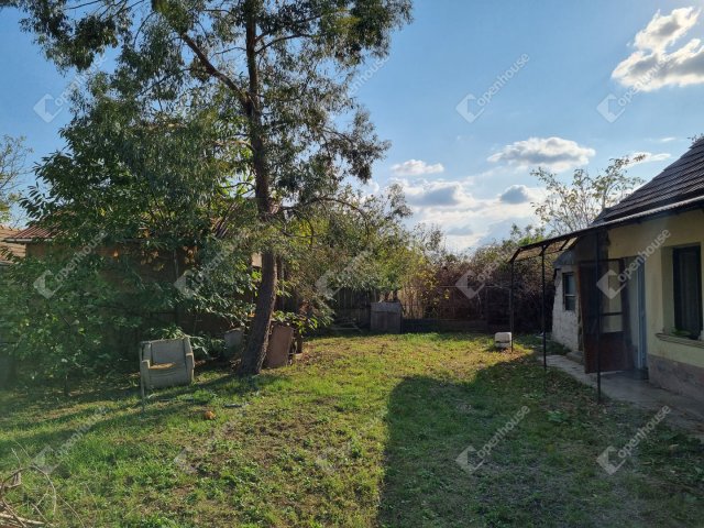 Eladó családi ház, Gyarmaton 17.5 M Ft, 3 szobás