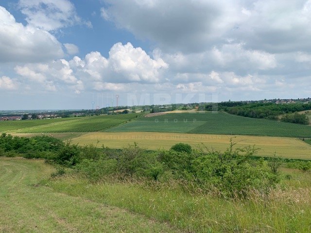 Eladó telek, Győrújbaráton 82 M Ft / költözzbe.hu